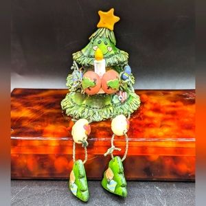 CMG 2001 Resin Jointed Christmas Tree Shelf Sitter
